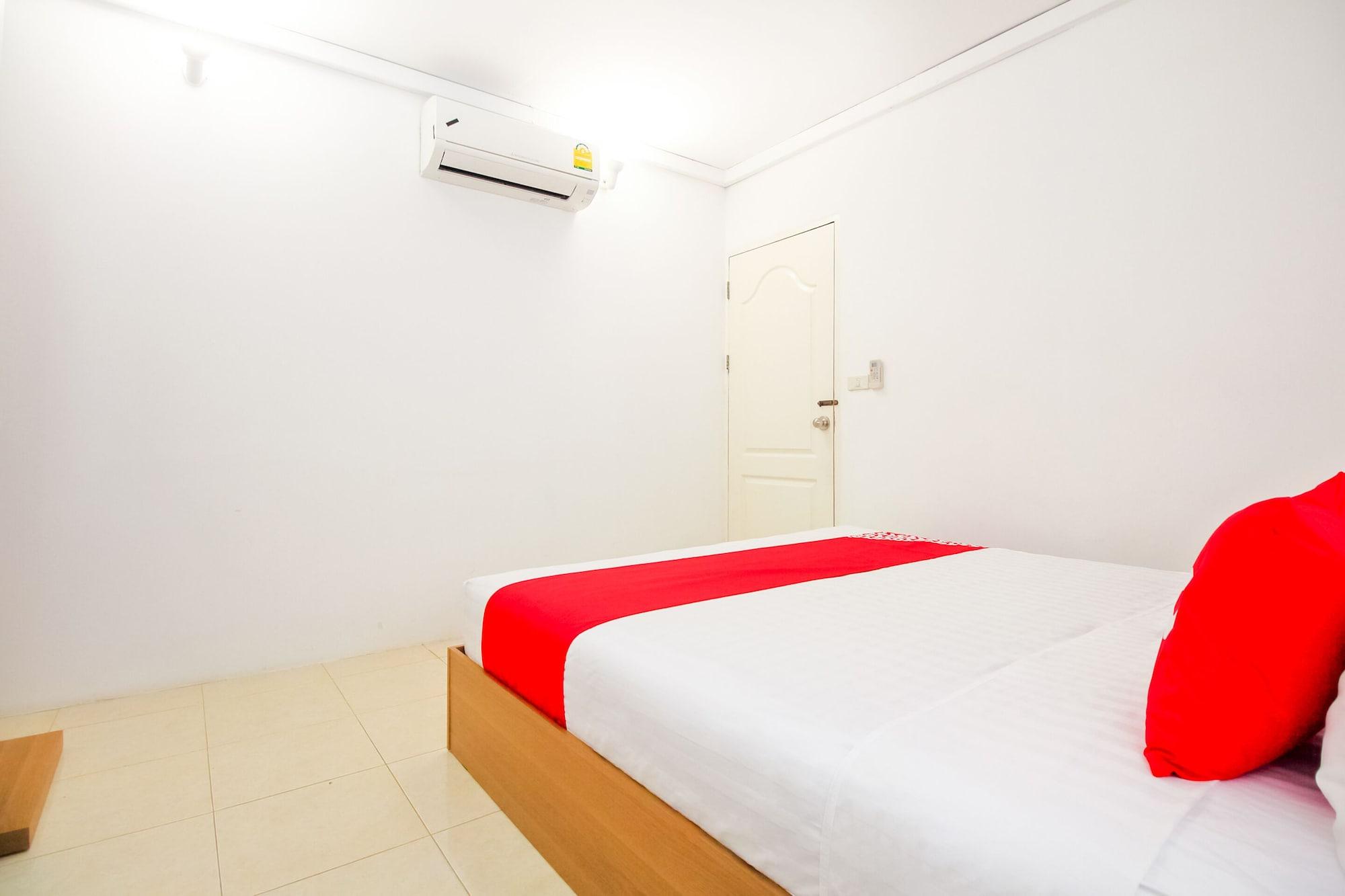 Capital O 411 Grandview Condo 15 Банкок Екстериор снимка