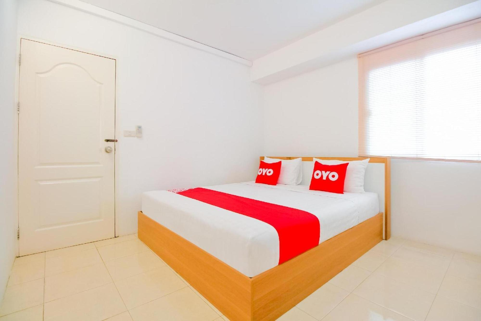 Capital O 411 Grandview Condo 15 Банкок Екстериор снимка